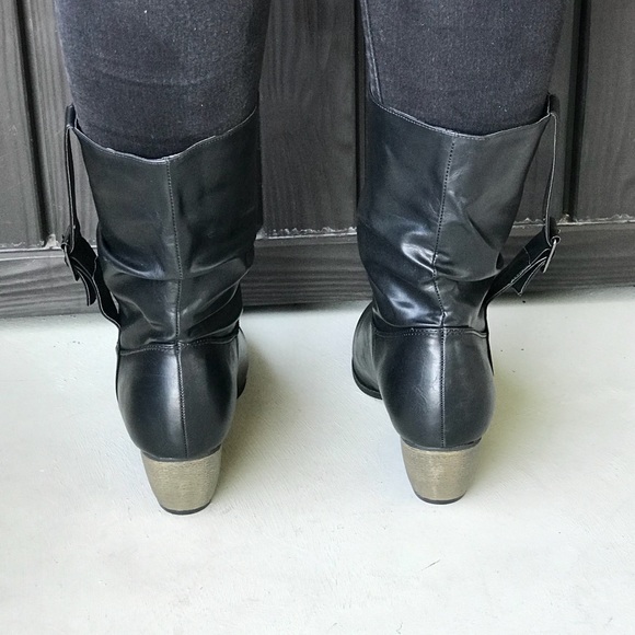 NIB Black Mid-Calf Buckle Chunky Heel Slouch Boots - Picture 3 of 4
